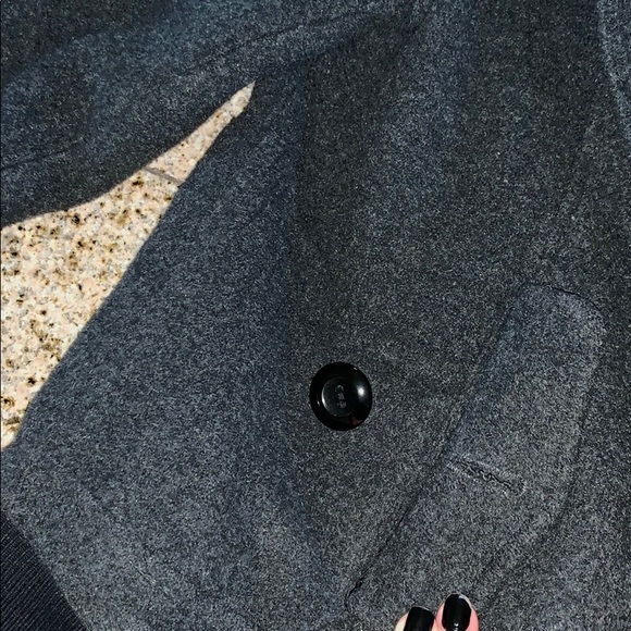 Forever 21 jacket with fur trimming - Picture 4 of 7